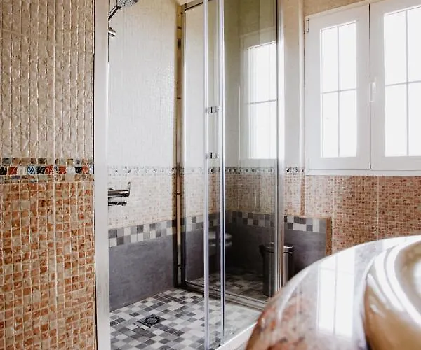 فيلة Lovisi 2 بلايا ديل إنغلز